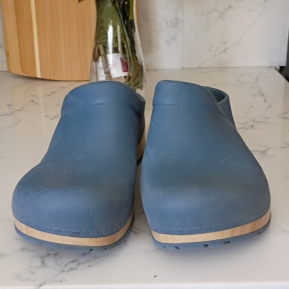 DANSKO RUBBER CLOGS - Picture 2 of 9
